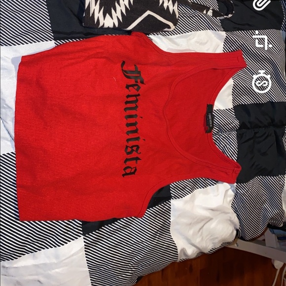 Four crops tops - Picture 3 of 4